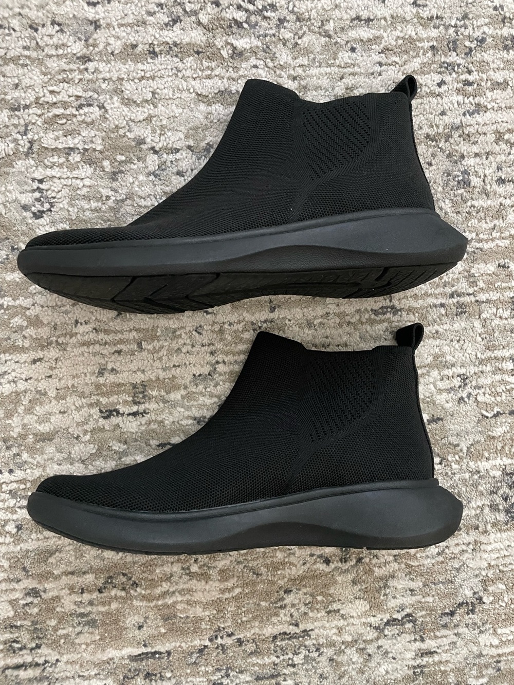 Vivaia Urban Boots Black Womens 10.5 (42) Water Repellent $179 - Picture 2 of 13